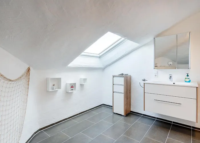 Apartamento Ebbe Mit Loggia Und Schoenem Ausblick Am Badesee Tannenhausen Aurich