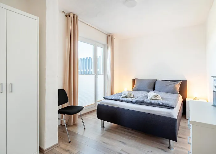 Ebbe Mit Loggia Und Schoenem Ausblick Am Badesee Tannenhausen Aurich