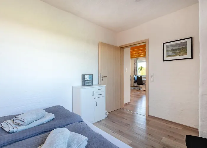 Ebbe Mit Loggia Und Schoenem Ausblick Am Badesee Tannenhausen *